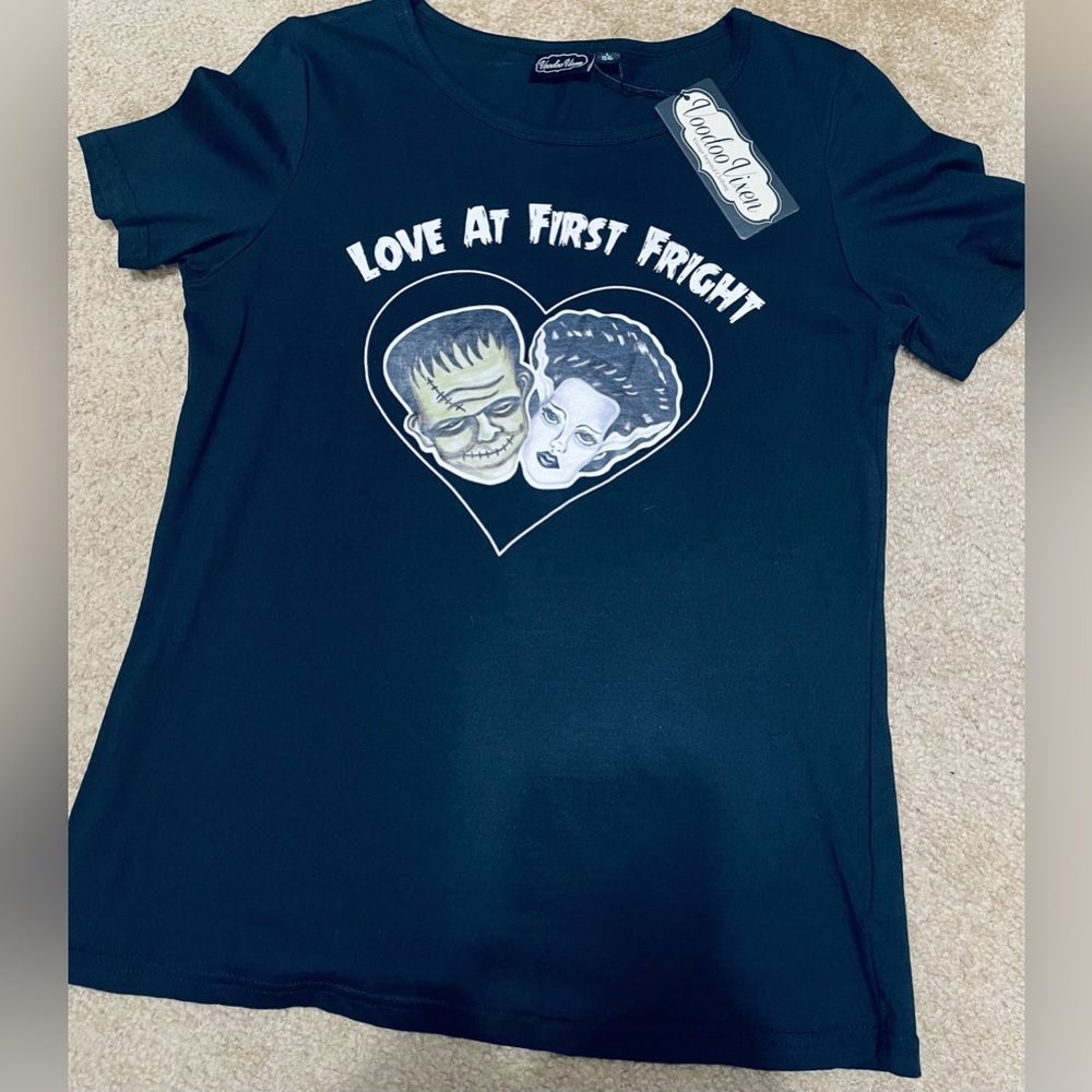New with tags voodoo vixen baby doll women’s tee